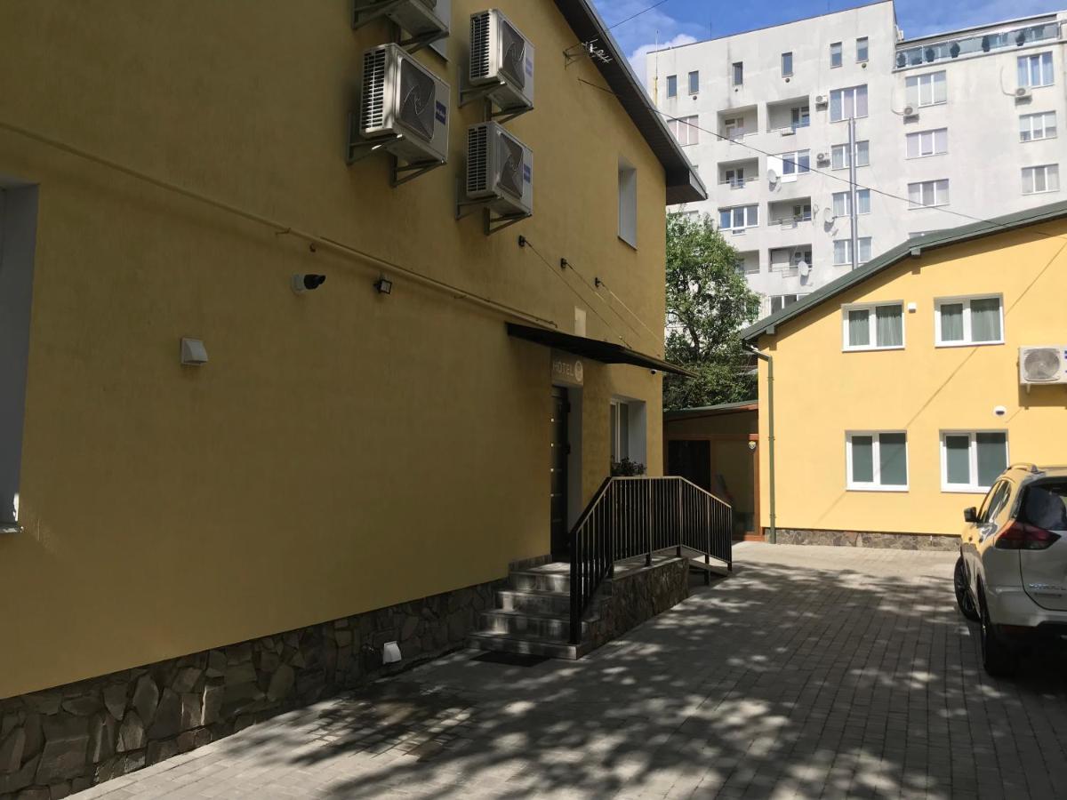 Villa Sofi Lviv Buitenkant foto